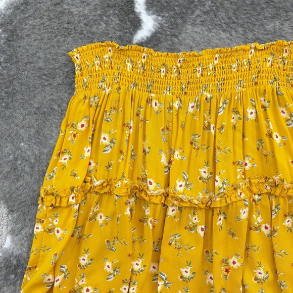 NWT Floral Ruffle Tiered Mini Skirt - Picture 2 of 10
